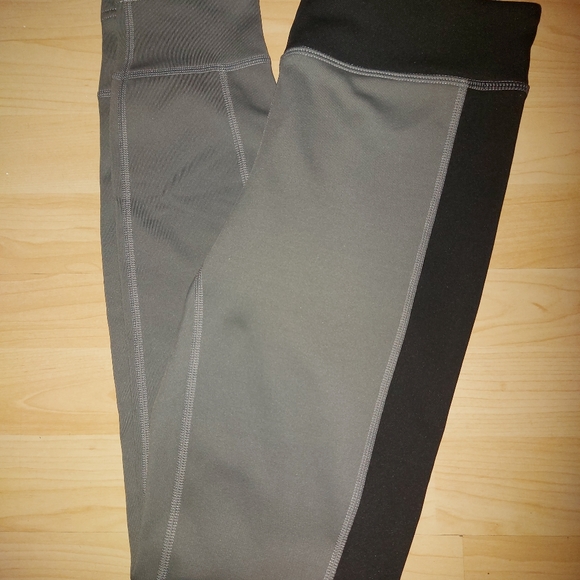 Lolë Pants - Picture 3 of 8